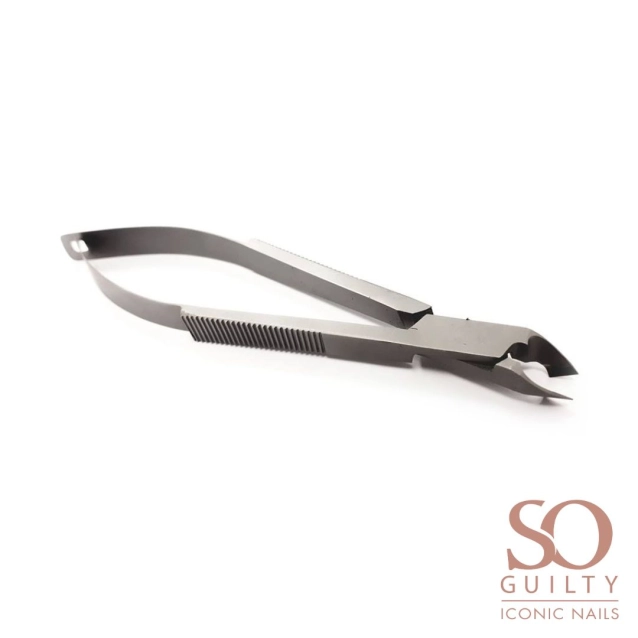 CUTICLE SCISSORS